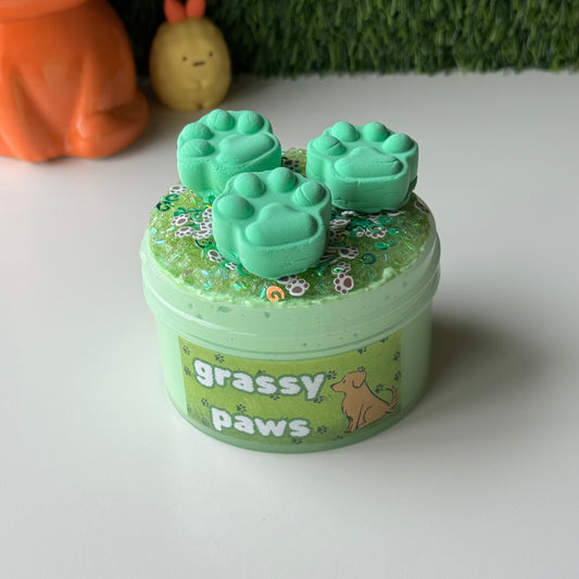 Grassy Paws