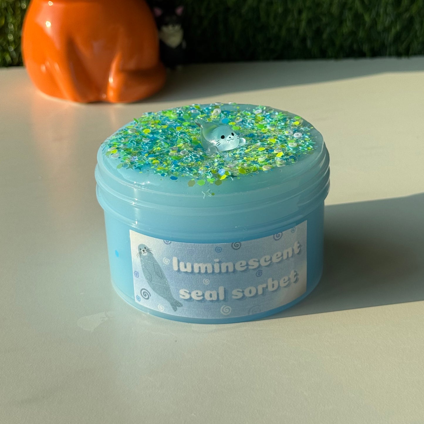 Luminescent Seal Sorbet